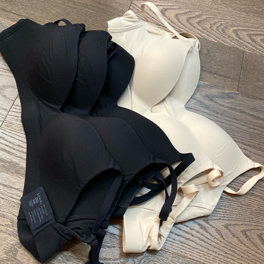 Soma Enbliss wireless bras, 34A. 3 black, 2 pale sand. Very good used condition.